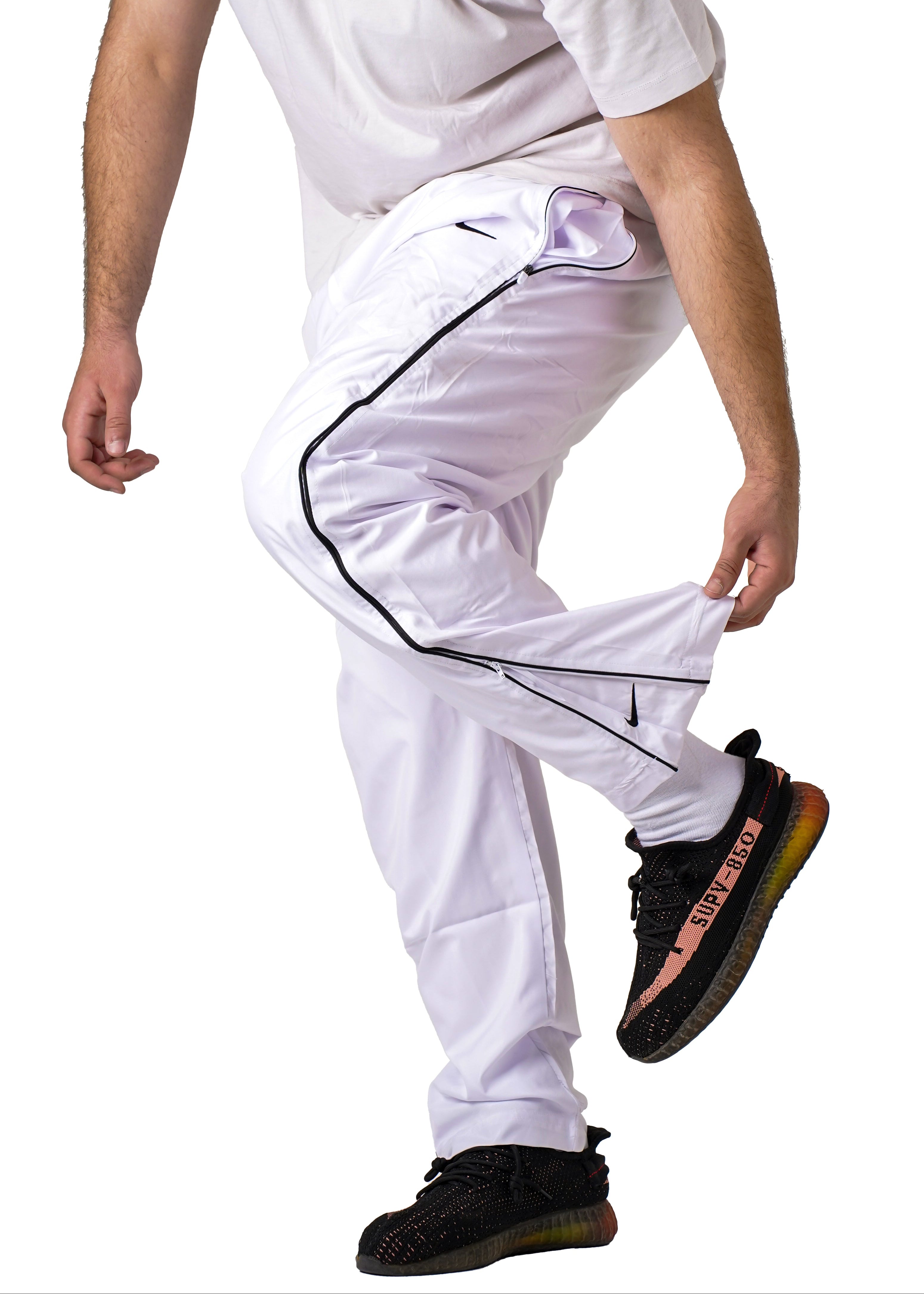 NIKE TECH TRACKPANTS - White